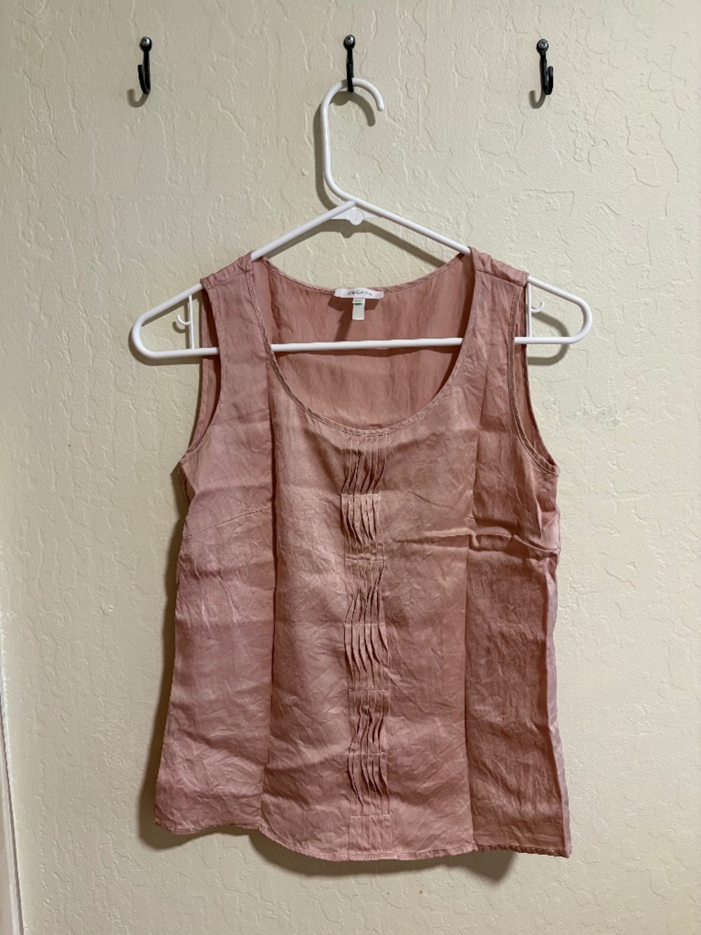 Escada Blush Pink Sleeveless Blouse 100% Silk